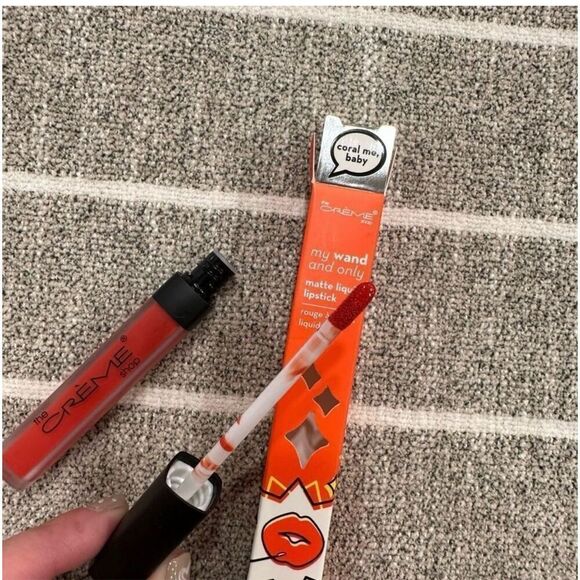 The Crème Shop My Wand and Only Matte Liquid Lipstick Shade Coral Me Baby - Picture 4 of 4